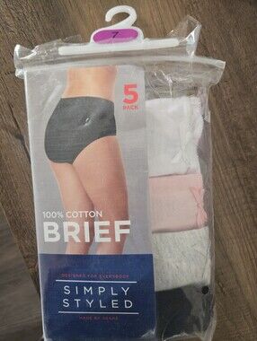 Simply Styled Briefs